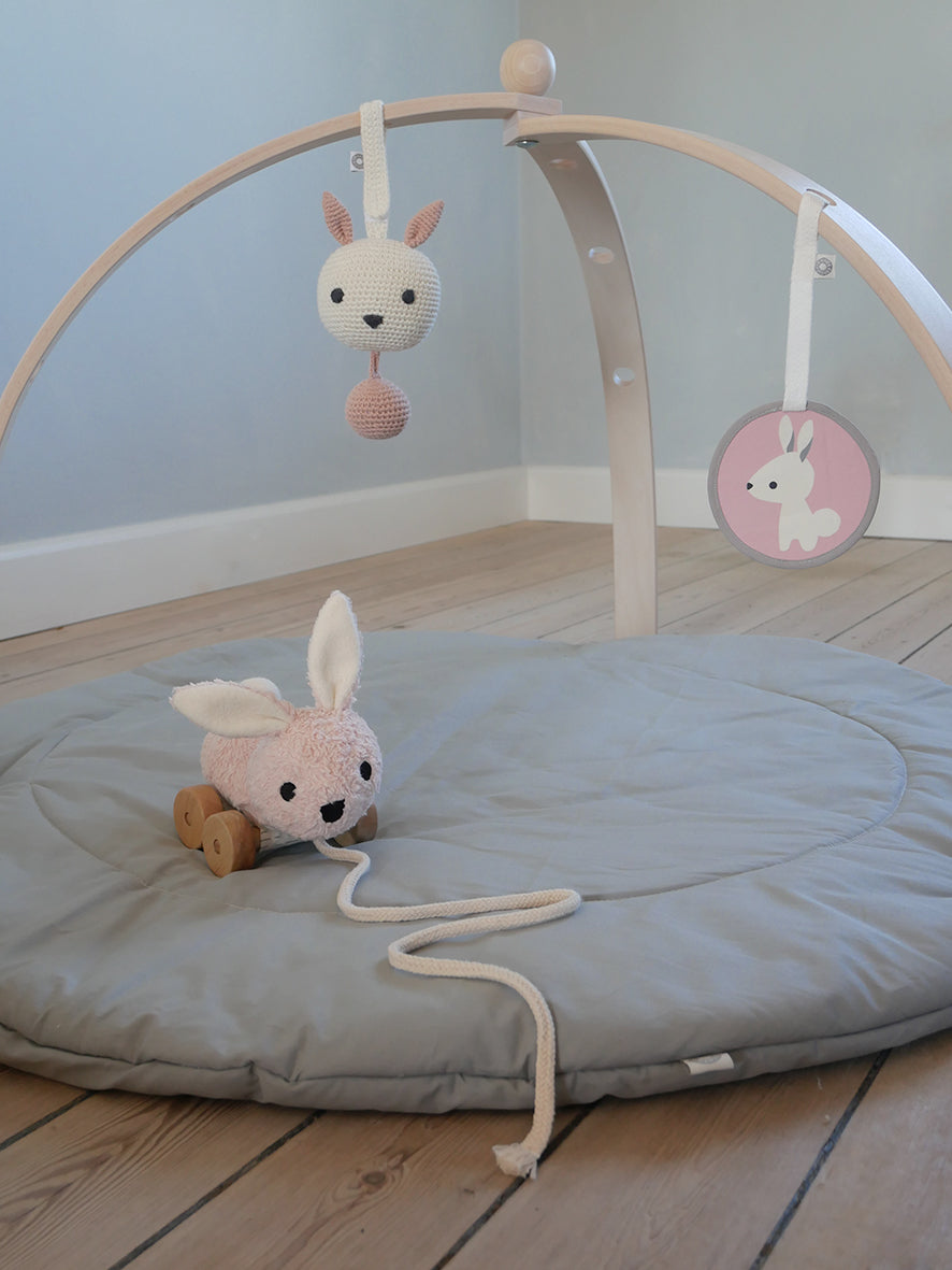 Franck & Fischer: Mingus Rose Rabbit Pull Toy